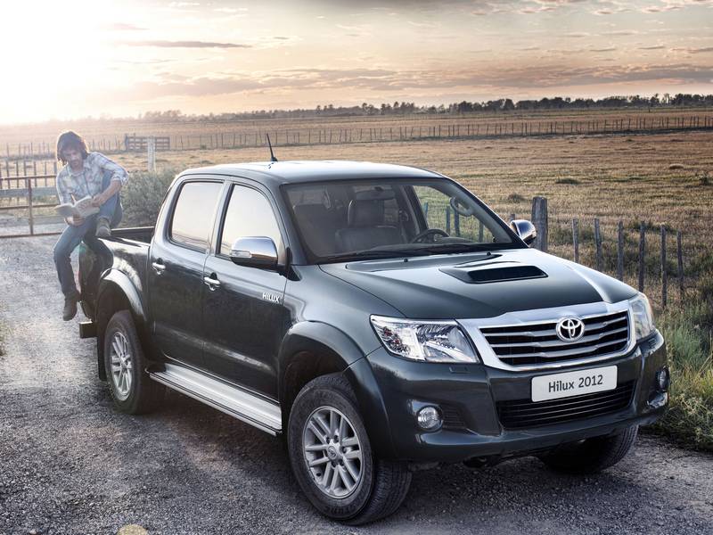 Фото автомобиля Toyota Hilux Double Cab